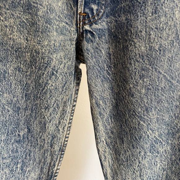Retro Acid Wash Levi’s - Picture 8 of 8